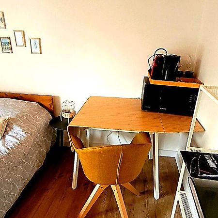 Chambre Independante Chez L'Habitant A La Campagne Proche Bordeaux Et L'Ange Bleu Gauriaguet Zewnętrze zdjęcie